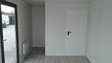 18m² kantoorruimte met badkamer en kitchenette