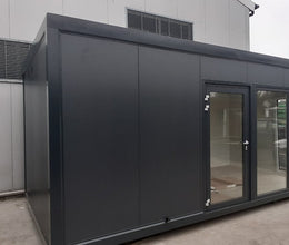 18m² kantoorruimte met badkamer en kitchenette